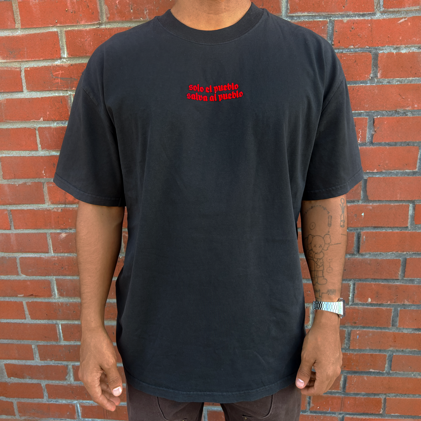 Solo el Pueblo Salva al Pueblo | Oversized Embroidered T-Shirt